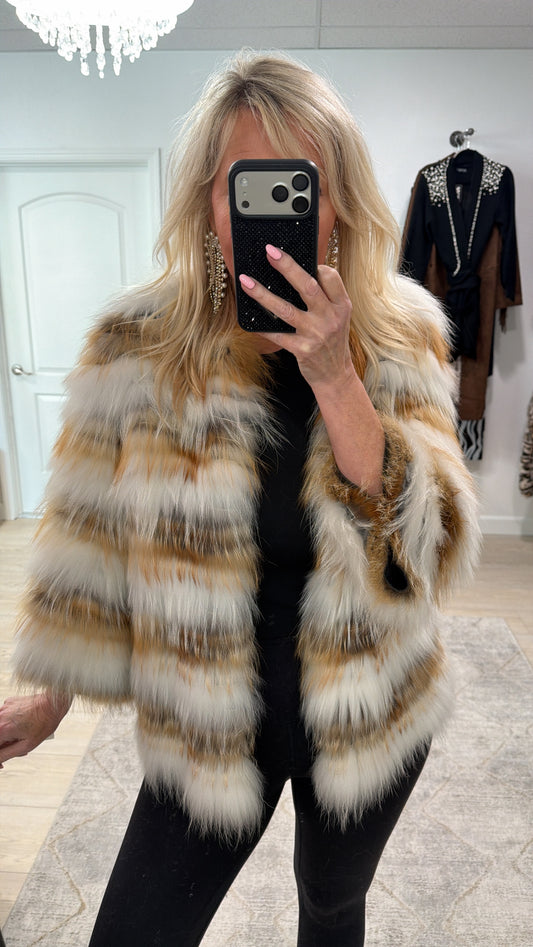#GB9 Vintage Feathered  Fox Fur 3/4 Sleeve Jacket