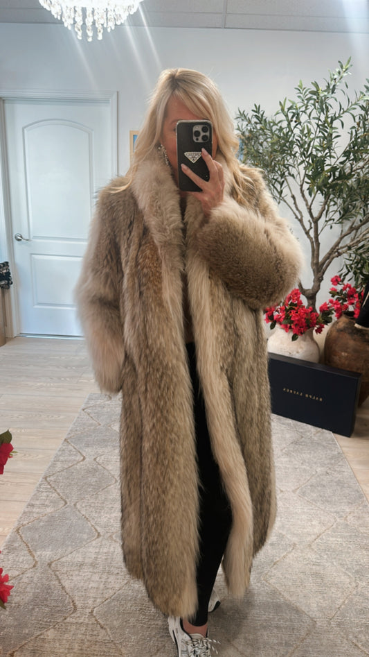 #7 Vintage Coyote Fur Coat - Size S-M