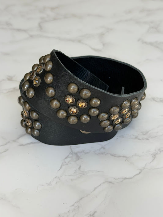 Black Shoulder Strap