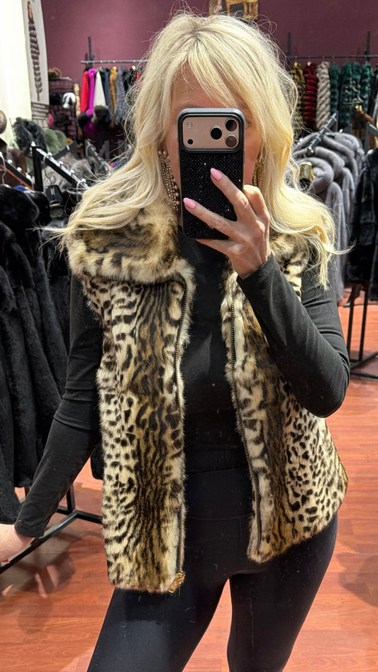 #GB21 Vintage Rabbit Fur Vest Size Medium