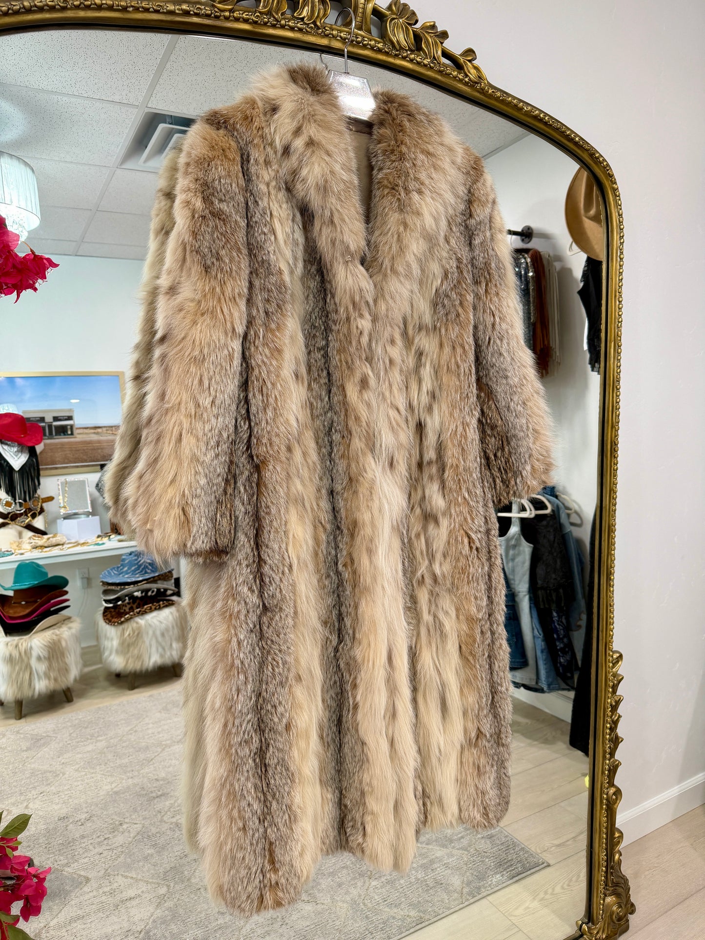 #56 Vintage Lynx Fur Coat Size S/M