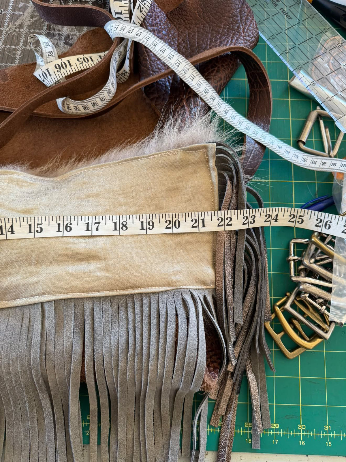 Vintage Coyote Fur & Leather Fringe Collar - Small Size