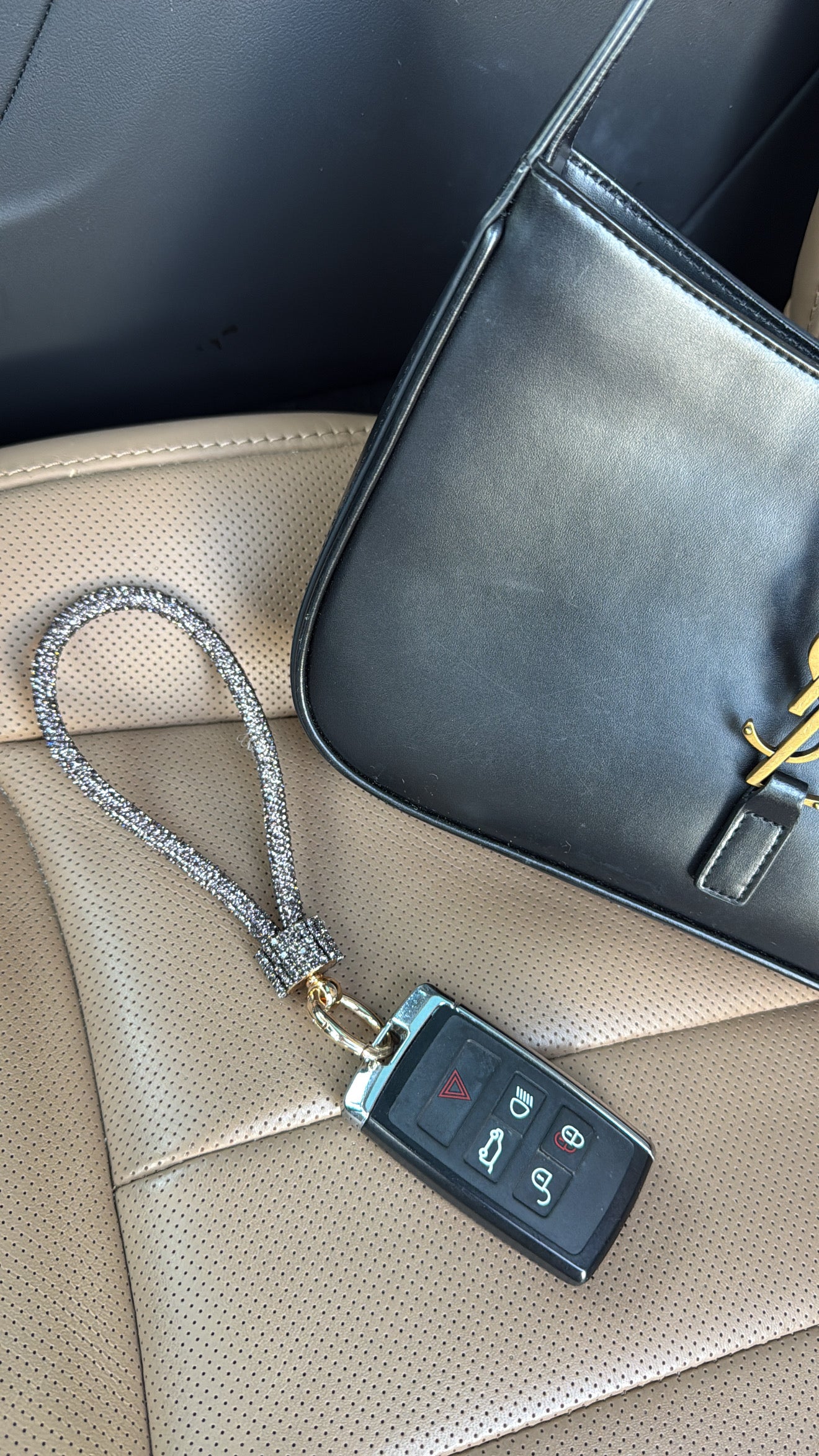 DOORBUSTER!! Rhinestone Keychain in Black