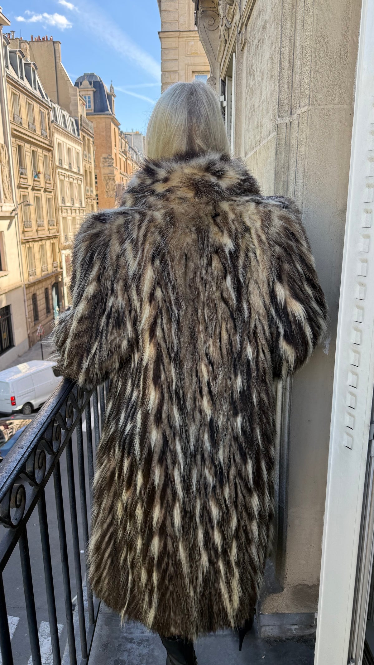 #100 Vintage Natural Racoon Coat - Size Medium/Large