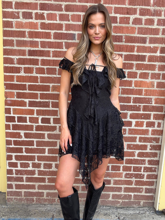 NEW!! Cactus Club Lace Dress in Black