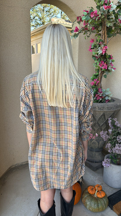 NEW!! Vintage Burberry Button Down Shirt Size M/L