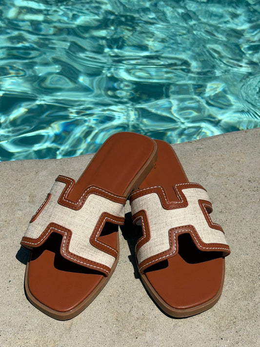 Island Luxe Contrast Slide in Brown