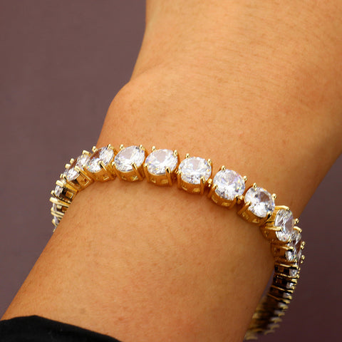 NEW!! Glamorous Tennis Bracelet in Gold