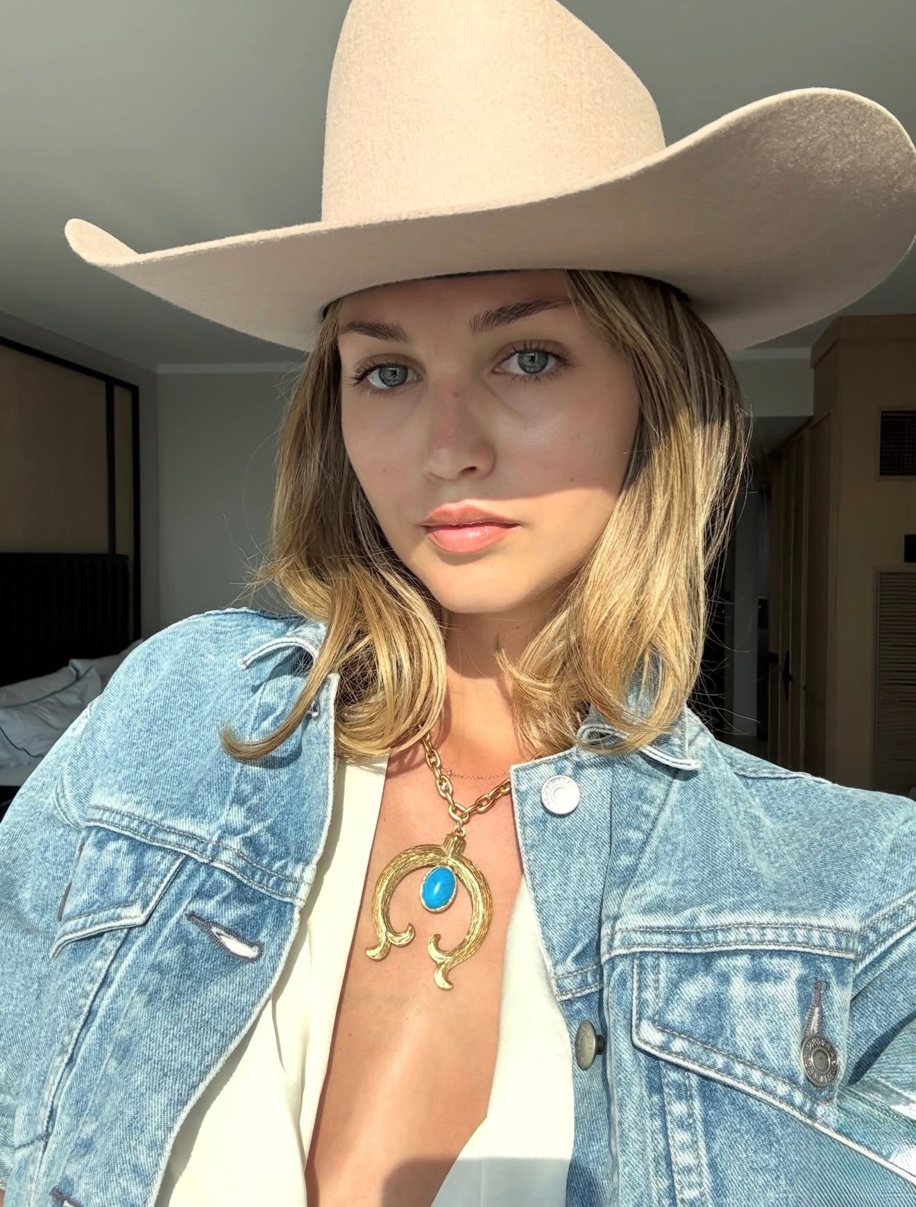 "Bella" Equestrian Necklace in Gold