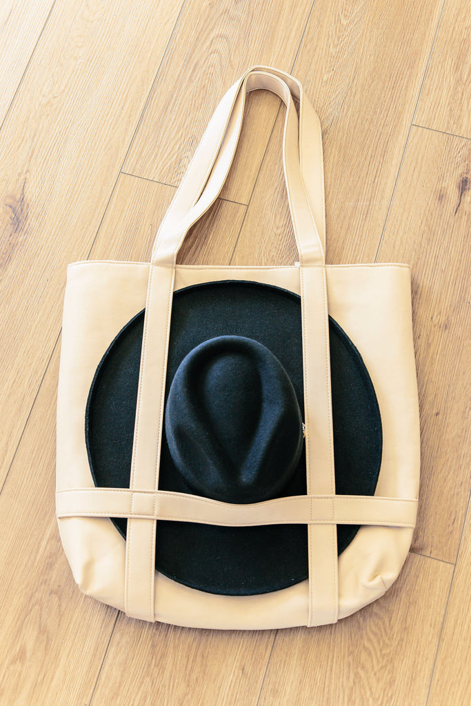 NEW!! Hat Carrying Travel Bag in Ivory