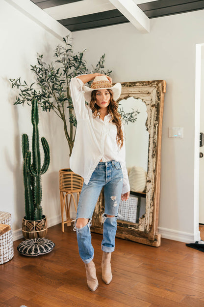 NEW!! The “Beth Dutton” Chain Banded Suede Hat in Ivory