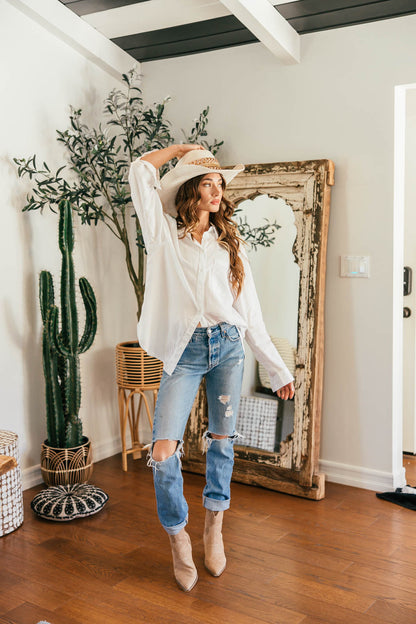 NEW!! The “Beth Dutton” Chain Banded Suede Hat in Ivory