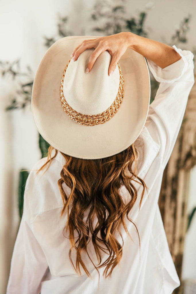 GB ORIGINAL!! The “Beth Dutton” Chain Banded Suede Hat in Ivory
