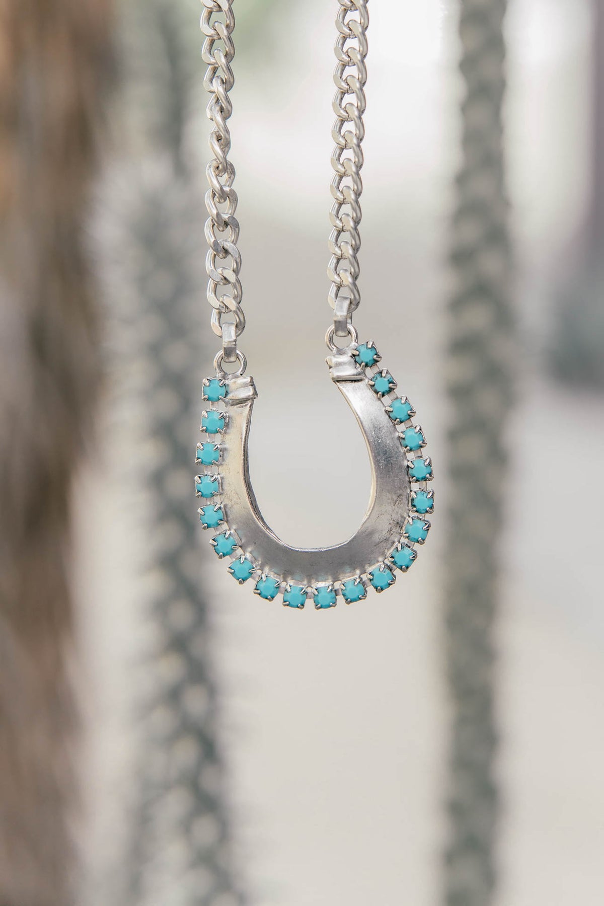 AS SEEN ON LAINEY! Horseshoe Necklace w/ Turquoise Stones - Silver