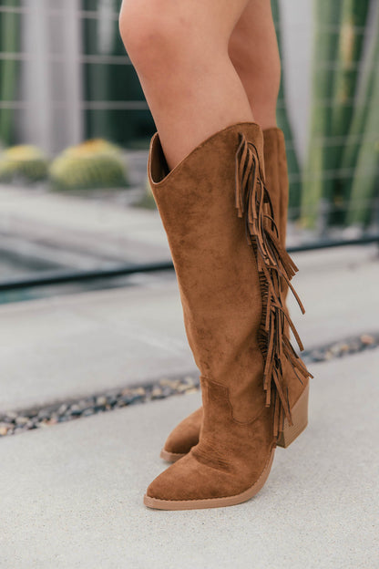 Dixie Fringe Boot in Saddle