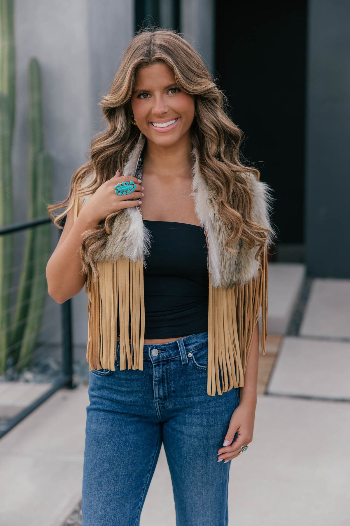 Vintage Coyote Fur & Leather Fringe Collar - Medium Size
