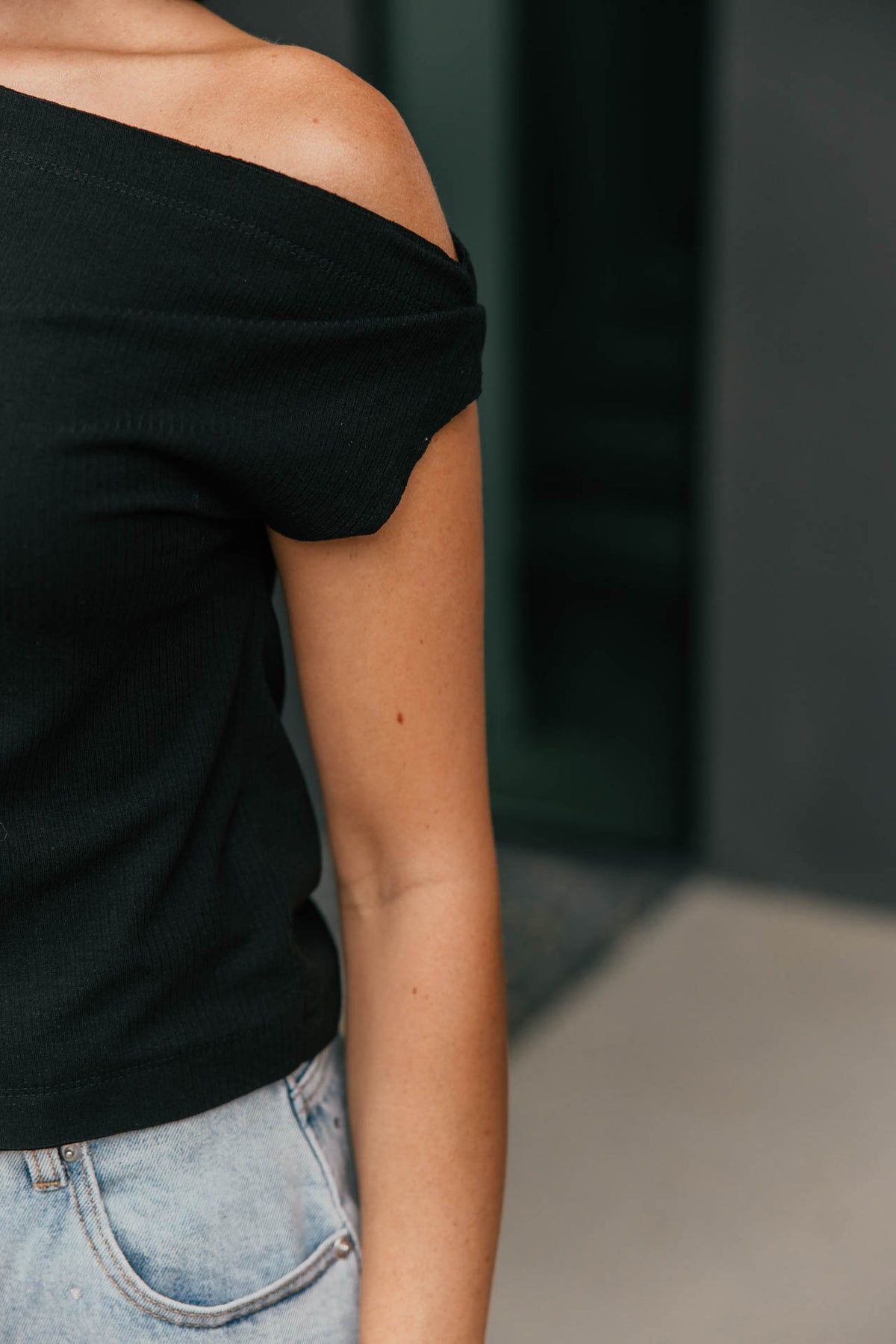 Drop Shoulder Top in Black