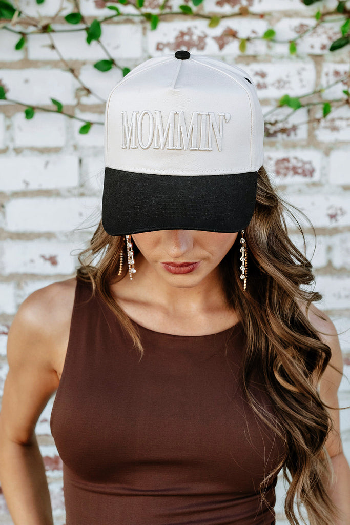 NEW!! Mommin' Vintage Trucker Hat