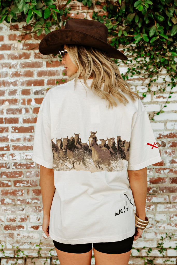 NEW!! Wild Horse Short Sleeve Tee in Ivory by DARLIN' Brand