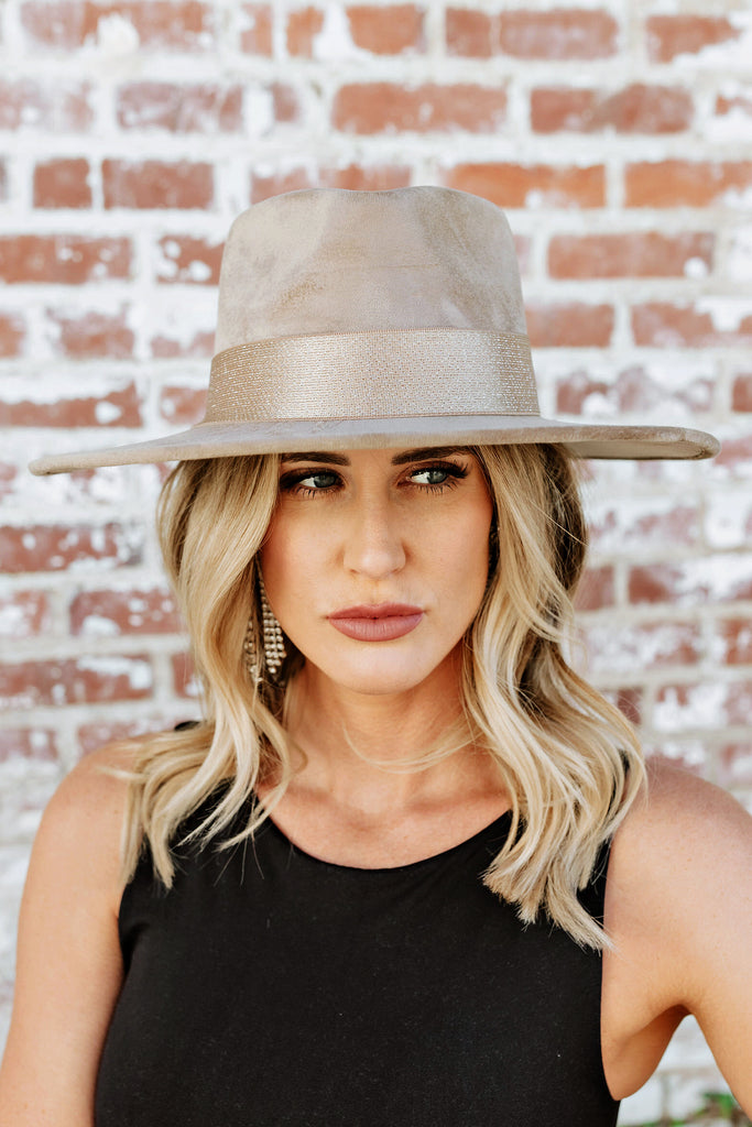 NEW!! The Luna Banded Suede Hat in Mocha