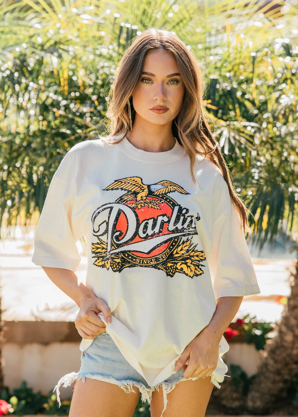 NEW!! Darlin Short Sleeve Graphic Tee in Creme
