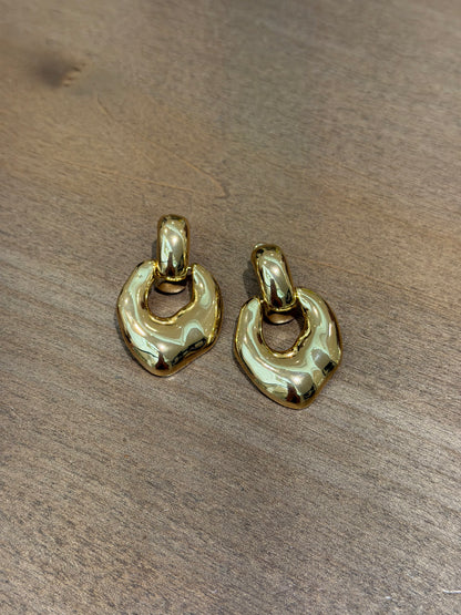 The Newport Earrings in Gold