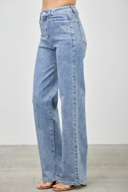 AS SEEN ON CASSIDY!! "Iconic" Jeans in Light Wash