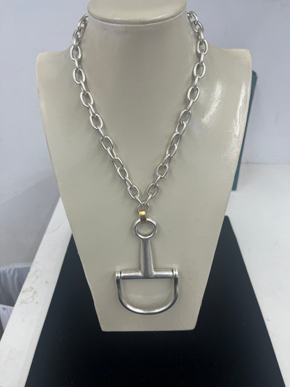 Horsebit Necklace with Chain in Silver