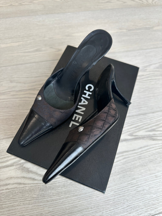 NEW!! Vintage Chanel Kitten Heels Size 8