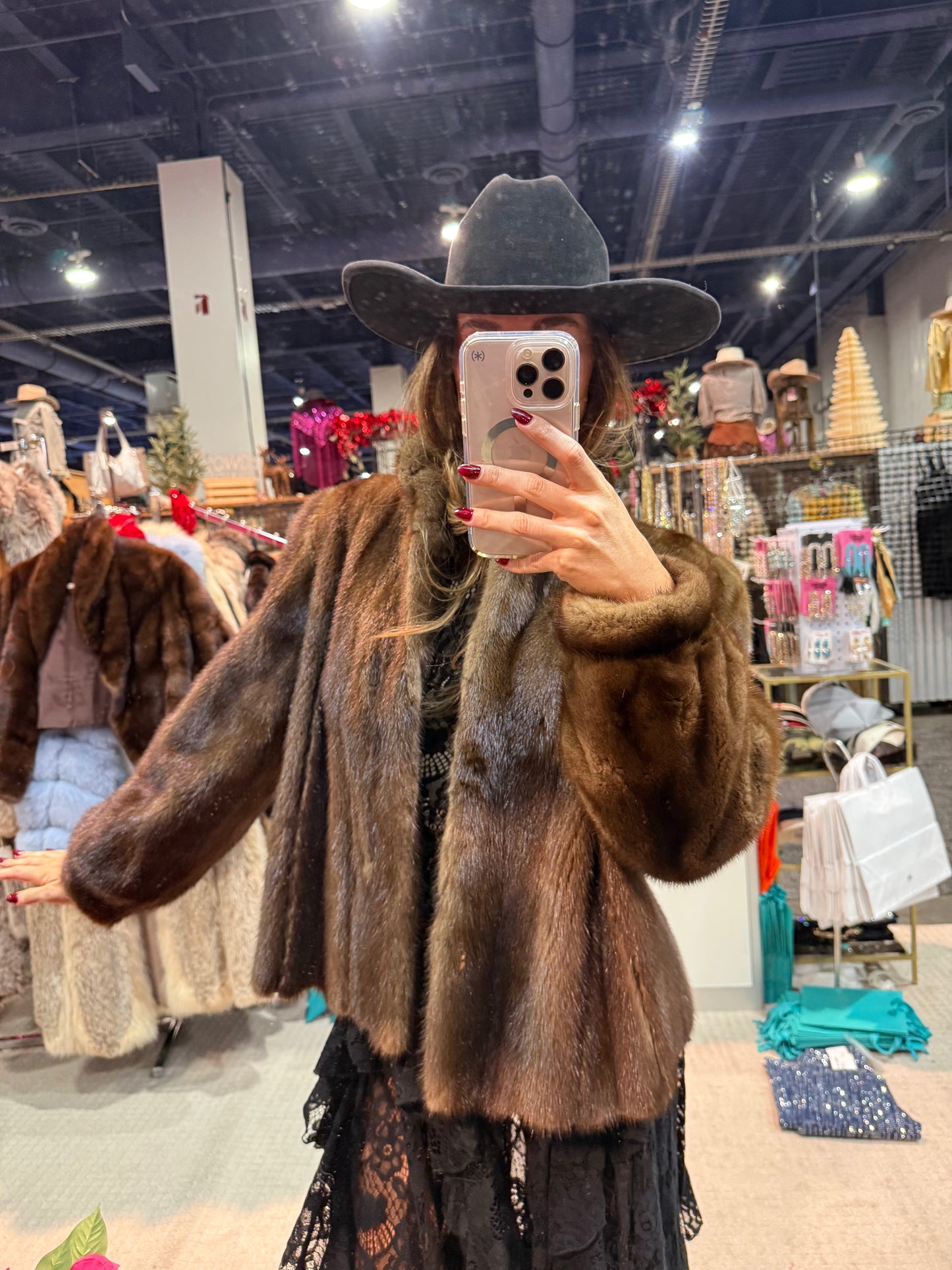 #185 Vintage Mahogany Mink Jacket Size