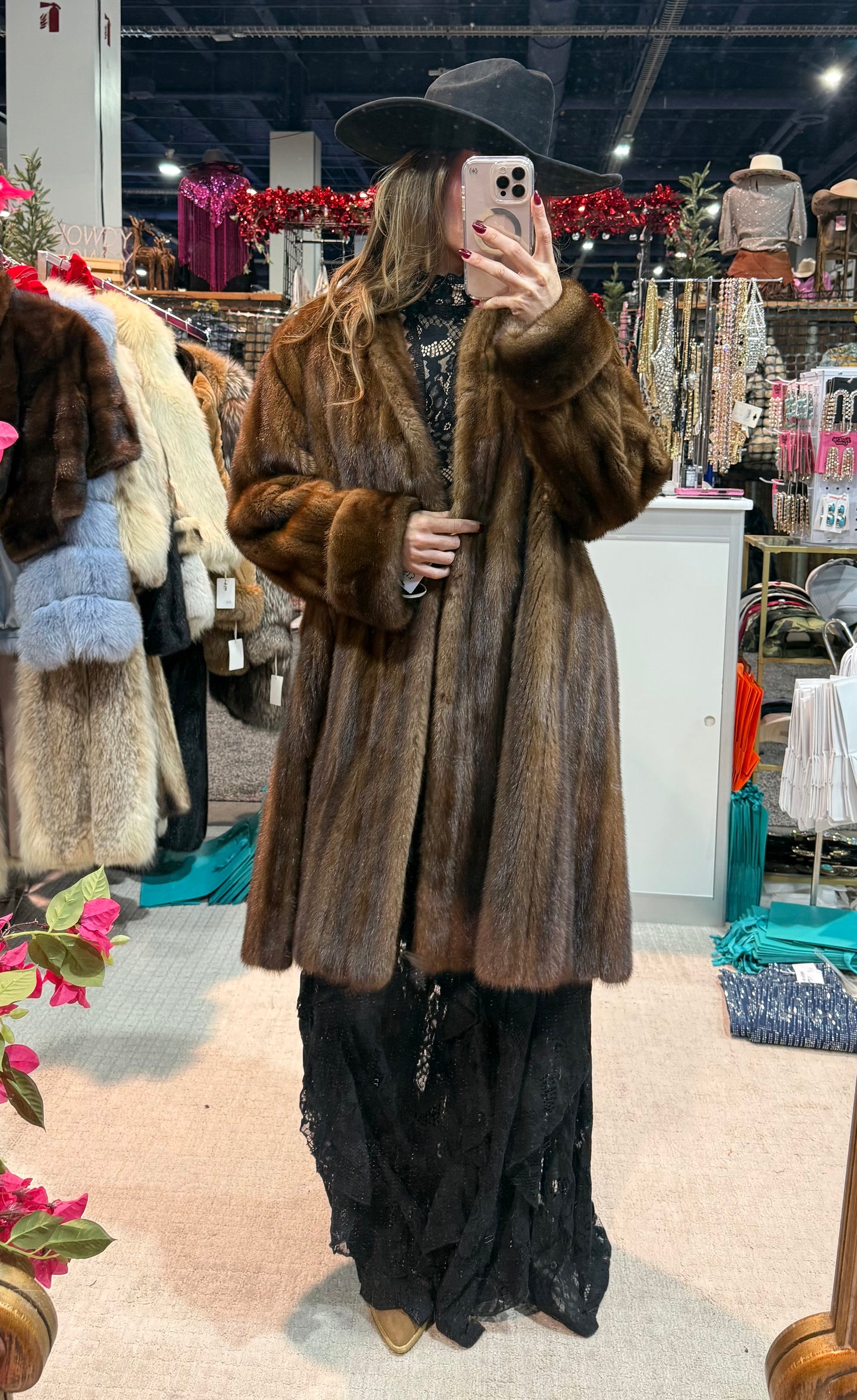 #S13 Vintage Brown Mink 7/8 Coat - Size Medium/Large