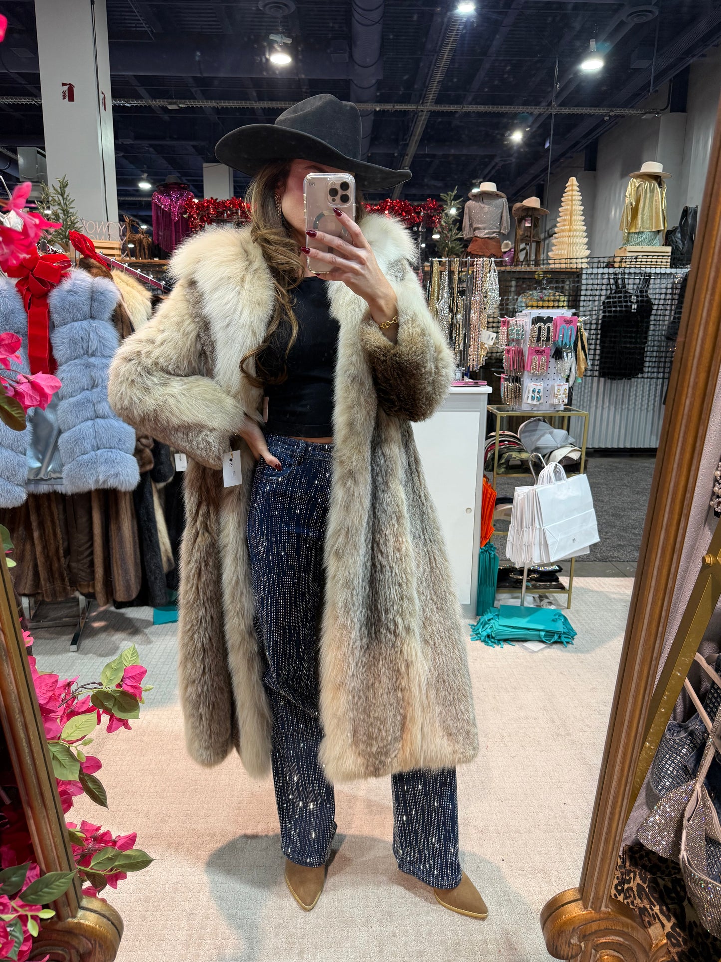 #121 Vintage Lynx Coat Size Small