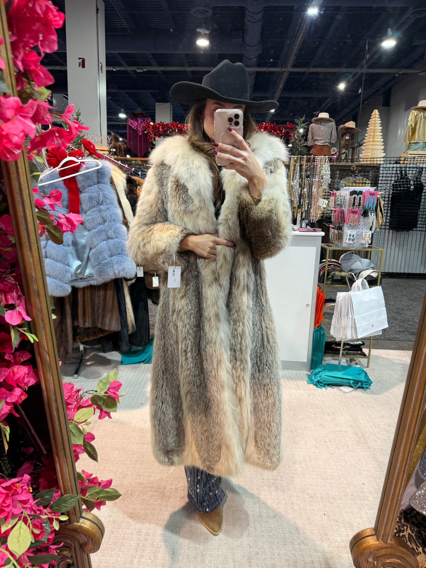 #121 Vintage Lynx Coat Size Small