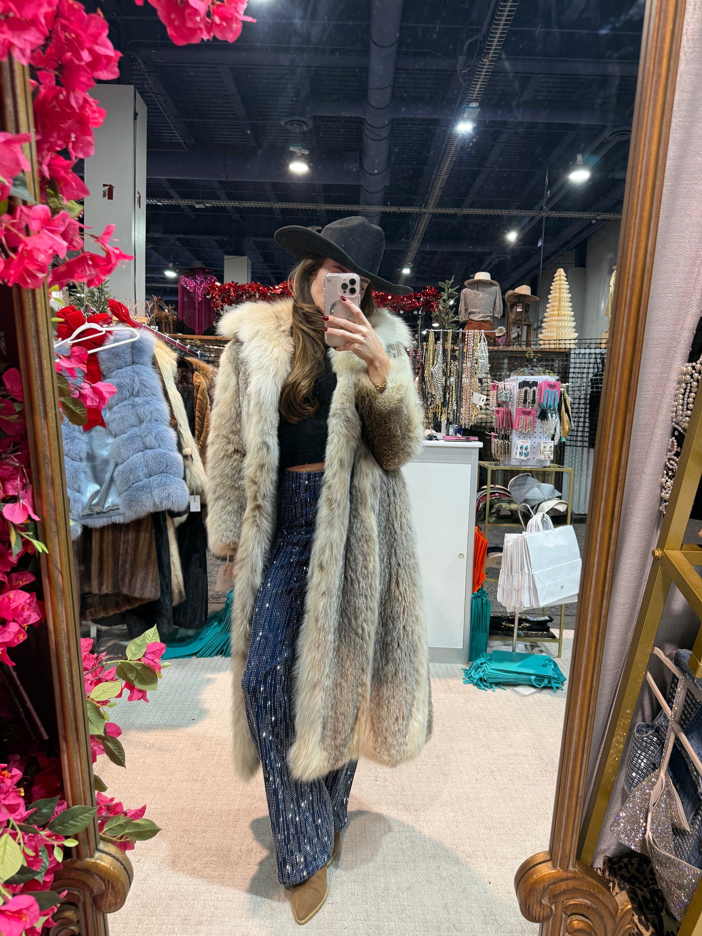 #121 Vintage Lynx Coat Size Small