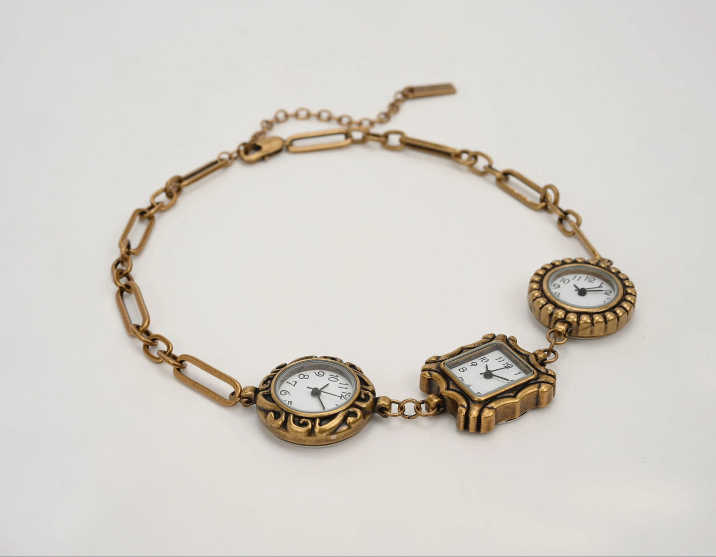 Greta Choker Necklace in Gold
