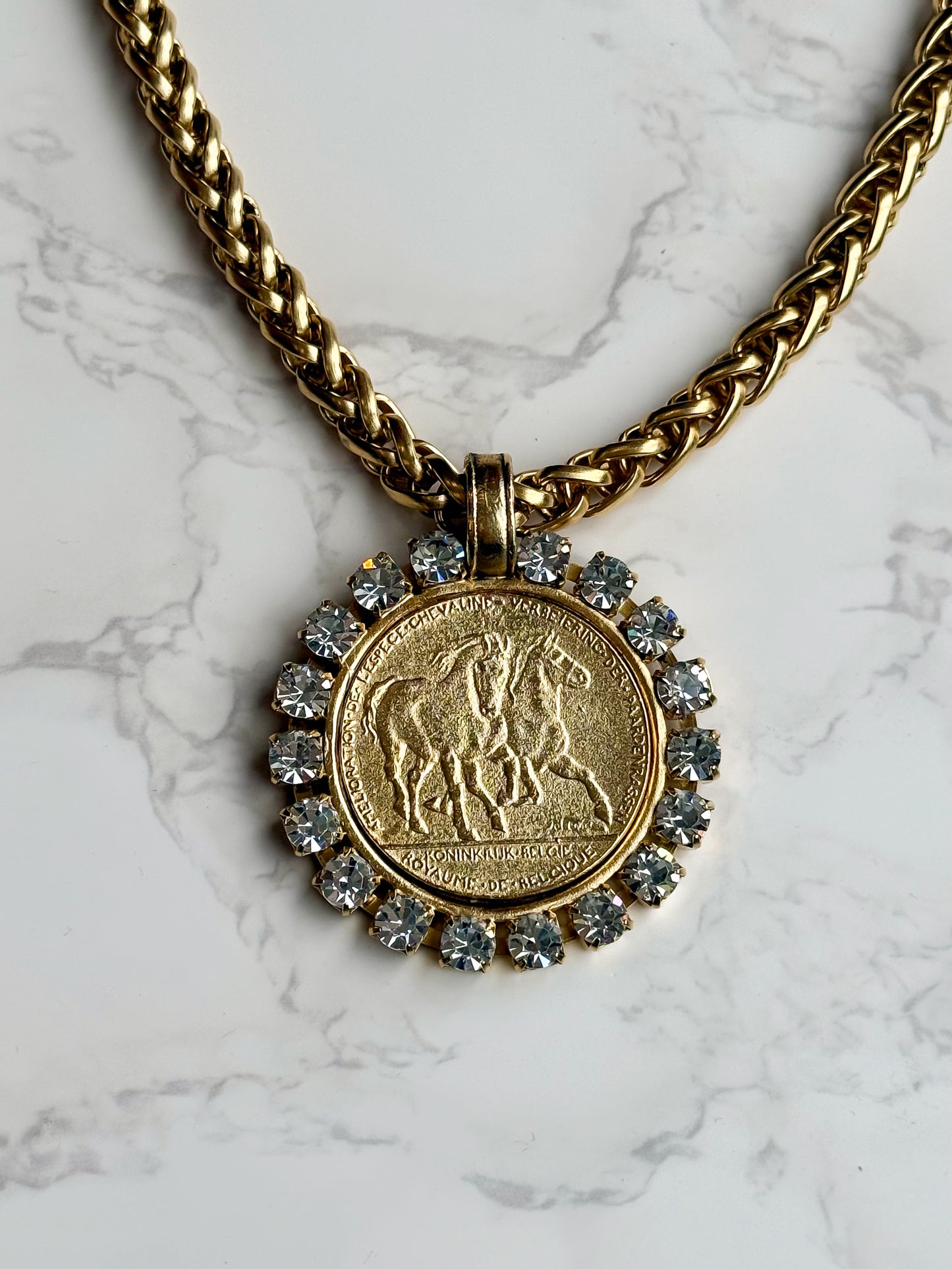 NEW!! Horse and Rhinestone Pendant Necklace