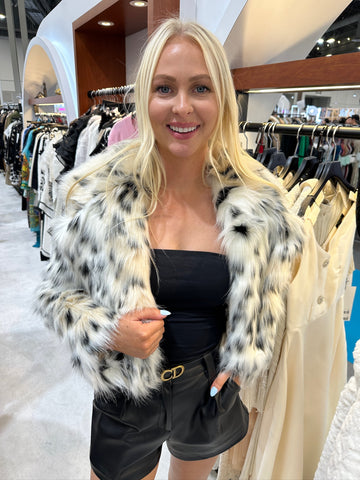 NEW!! Knock Out Cropped Faux Fur Jacket in Leopard