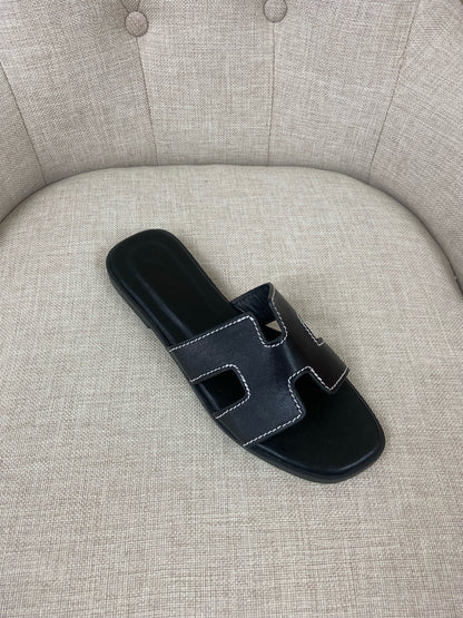 FINAL SALE!! France Sandal in Black