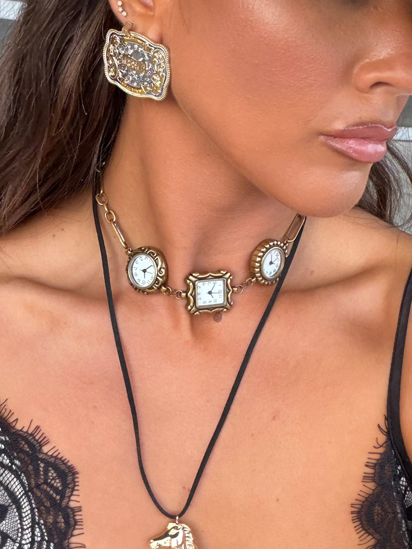 Greta Choker Necklace in Gold