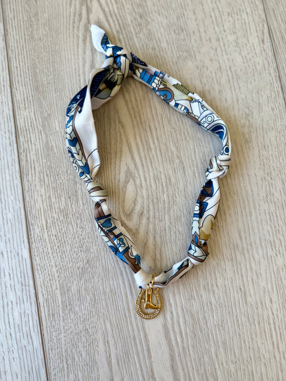 FINAL SALE!! Horseshoe Scarf Necklace in 2 Colors