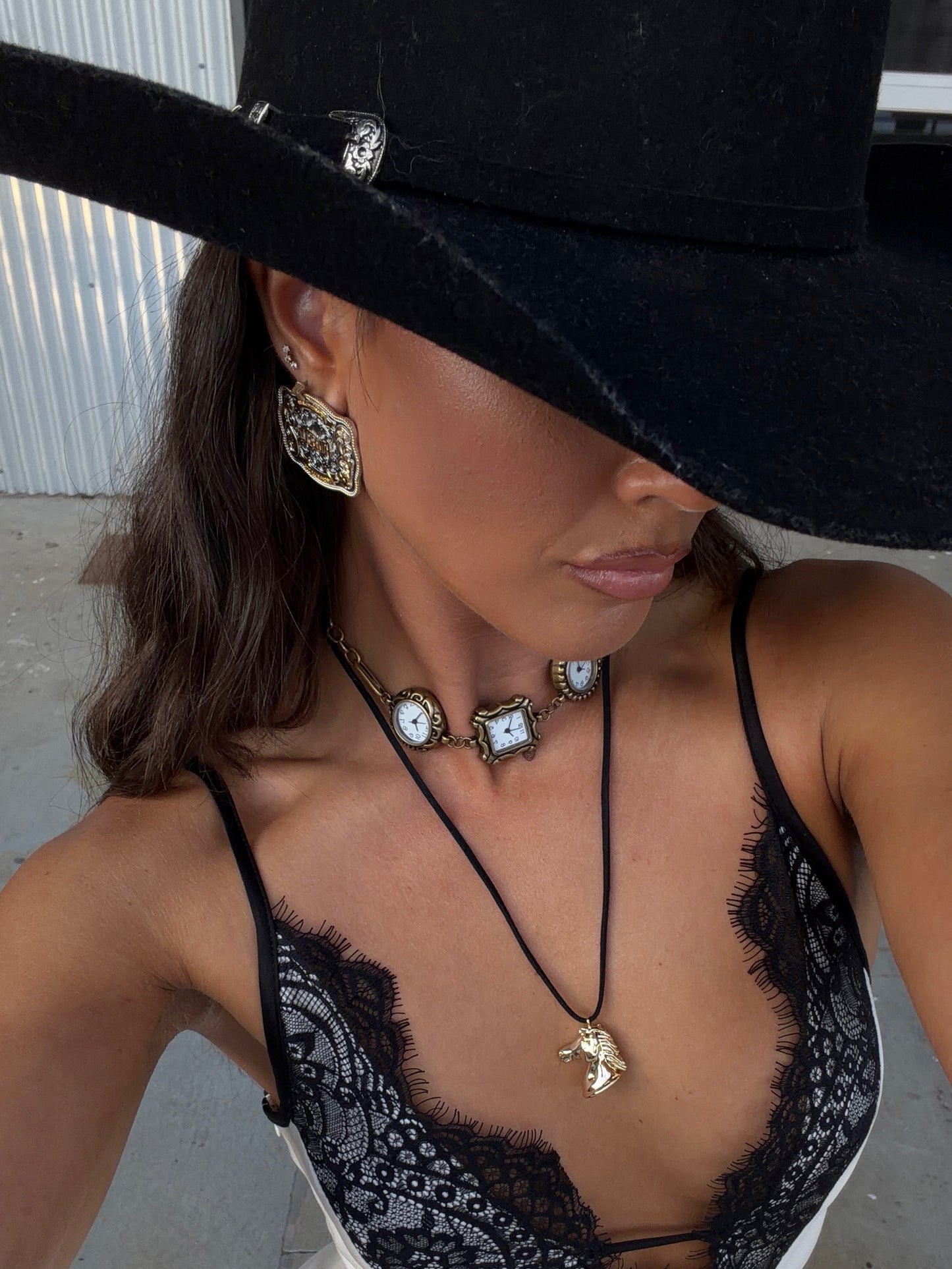 Greta Choker Necklace in Gold