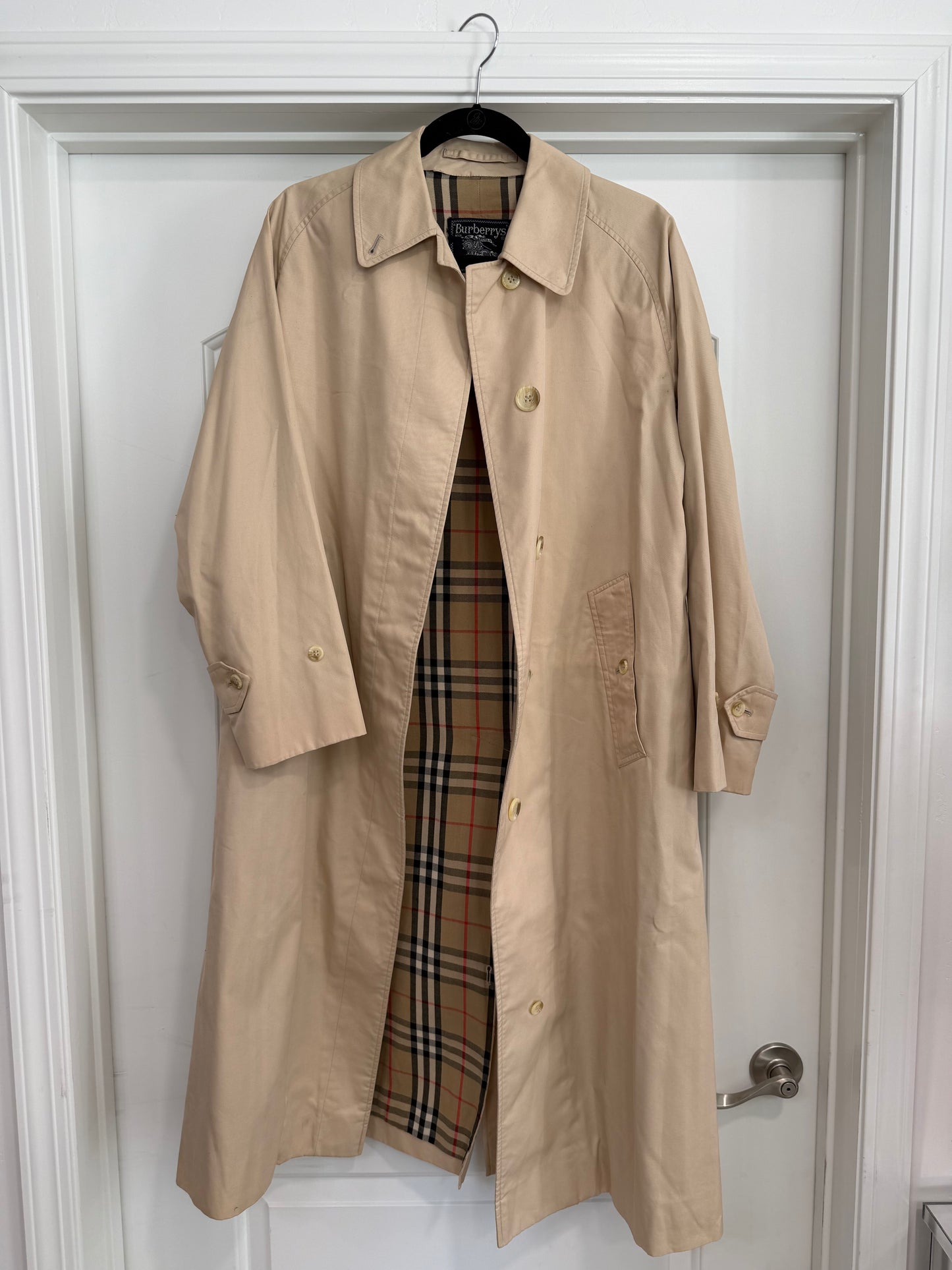 NEW!! Vintage Burberry Trench Coat Size M/L