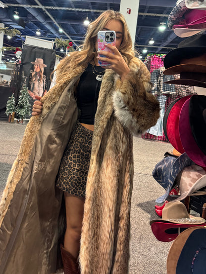 #163 Vintage Canadian Lynx Coat Size Large/Xlarge