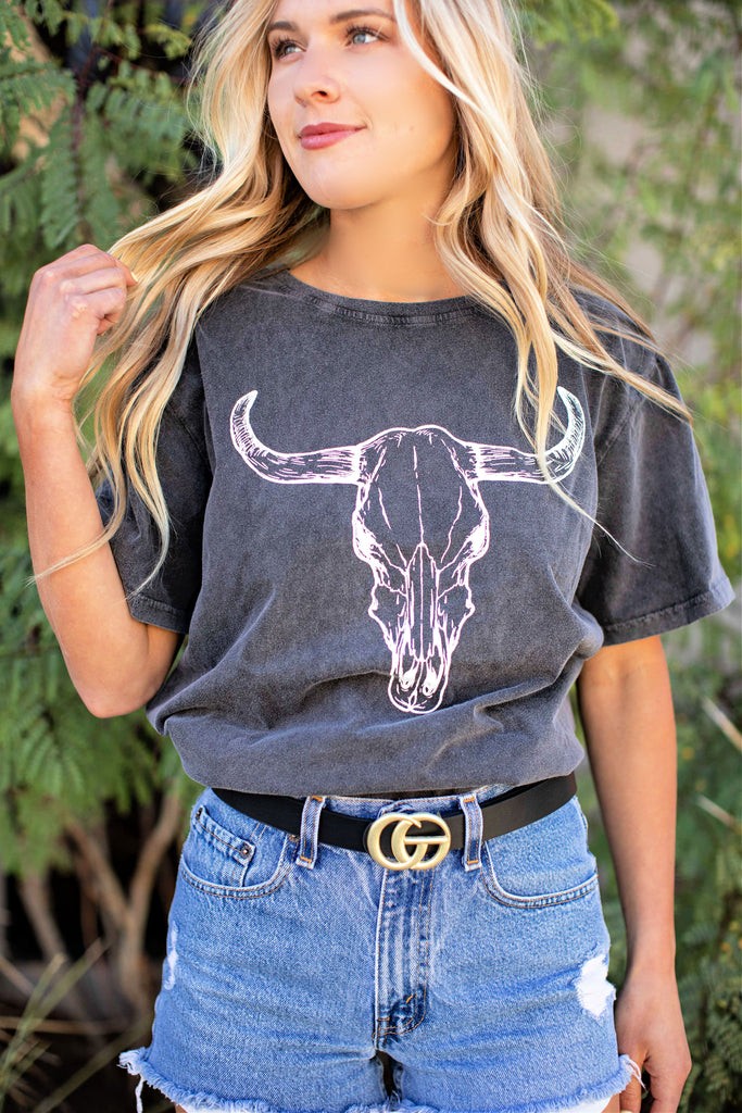 NEW!! Longhorn Graphic Tee in Charcoal