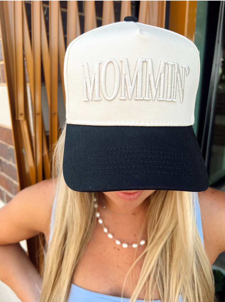 BEST SELLER!! Mommin' Vintage Trucker Hat