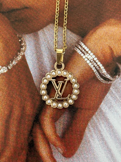 Authentic Vintage Scarlett Pendant Necklace