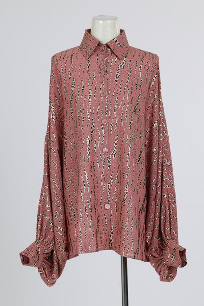 NEW!! Cheetah Print Satin Top in Pink