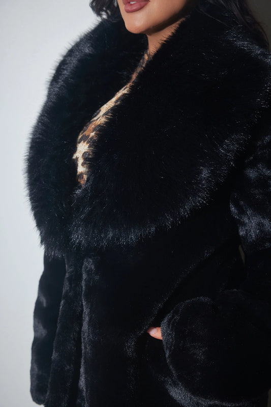 NEW!! "Front Row" Faux Fur Coat in Black