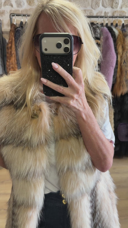 #110 Vintage Feathered Fox Fur Vest Size Small/Large