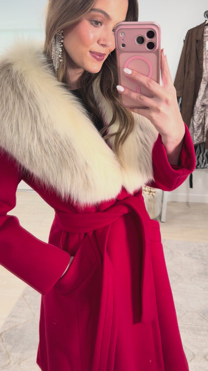 AS SEEN ON LAINEY WILSON!!! Vintage Wool Coat w/ Fox Collar